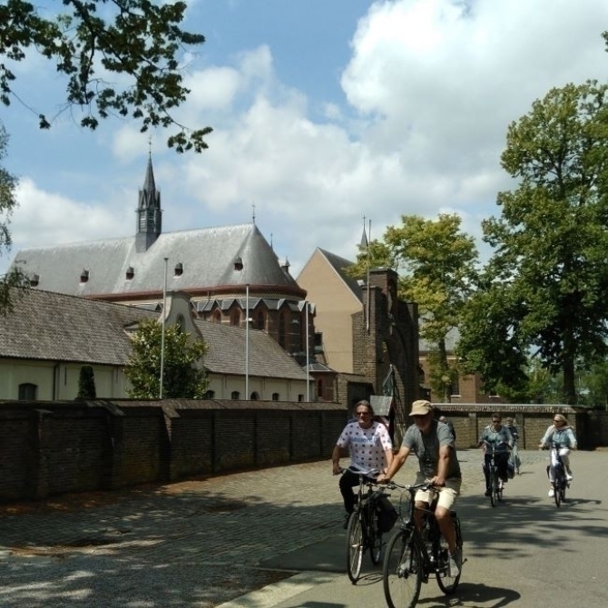 Excursie naar de brouwerij en het klooster in Achelse Kluis 